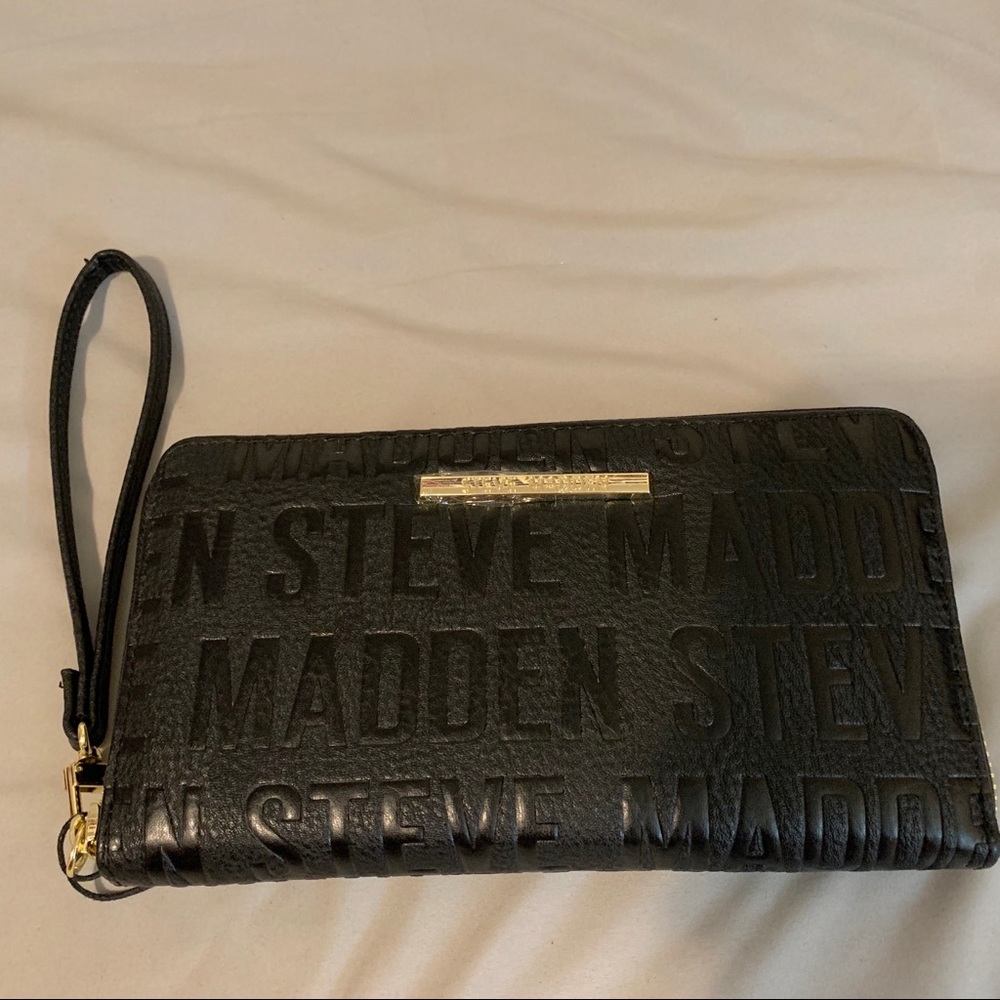 Steve Madden wallet